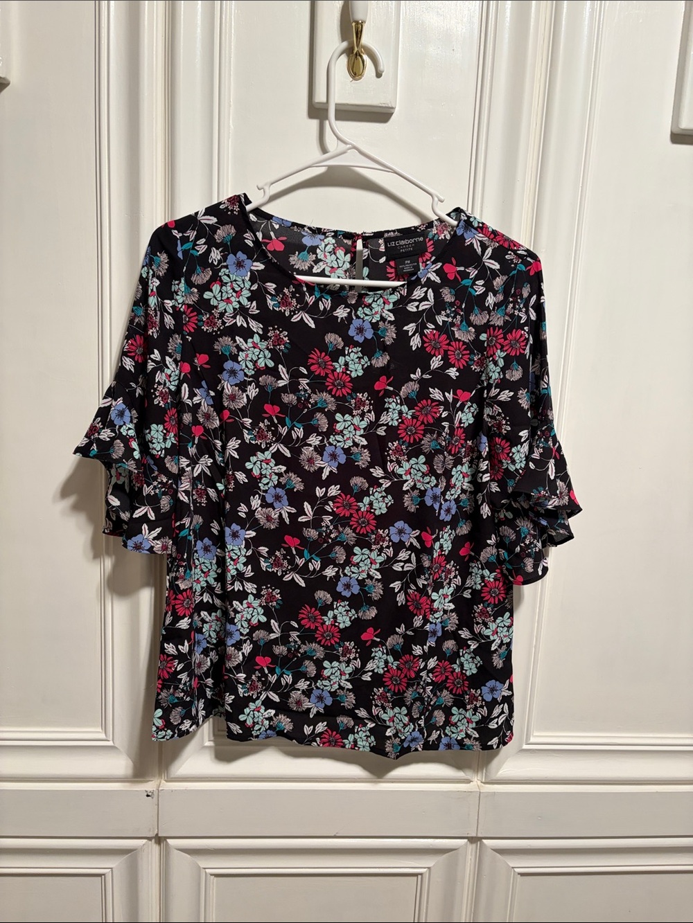 Liz Claiborne Black Floral Ruffle Sleeve Blouse